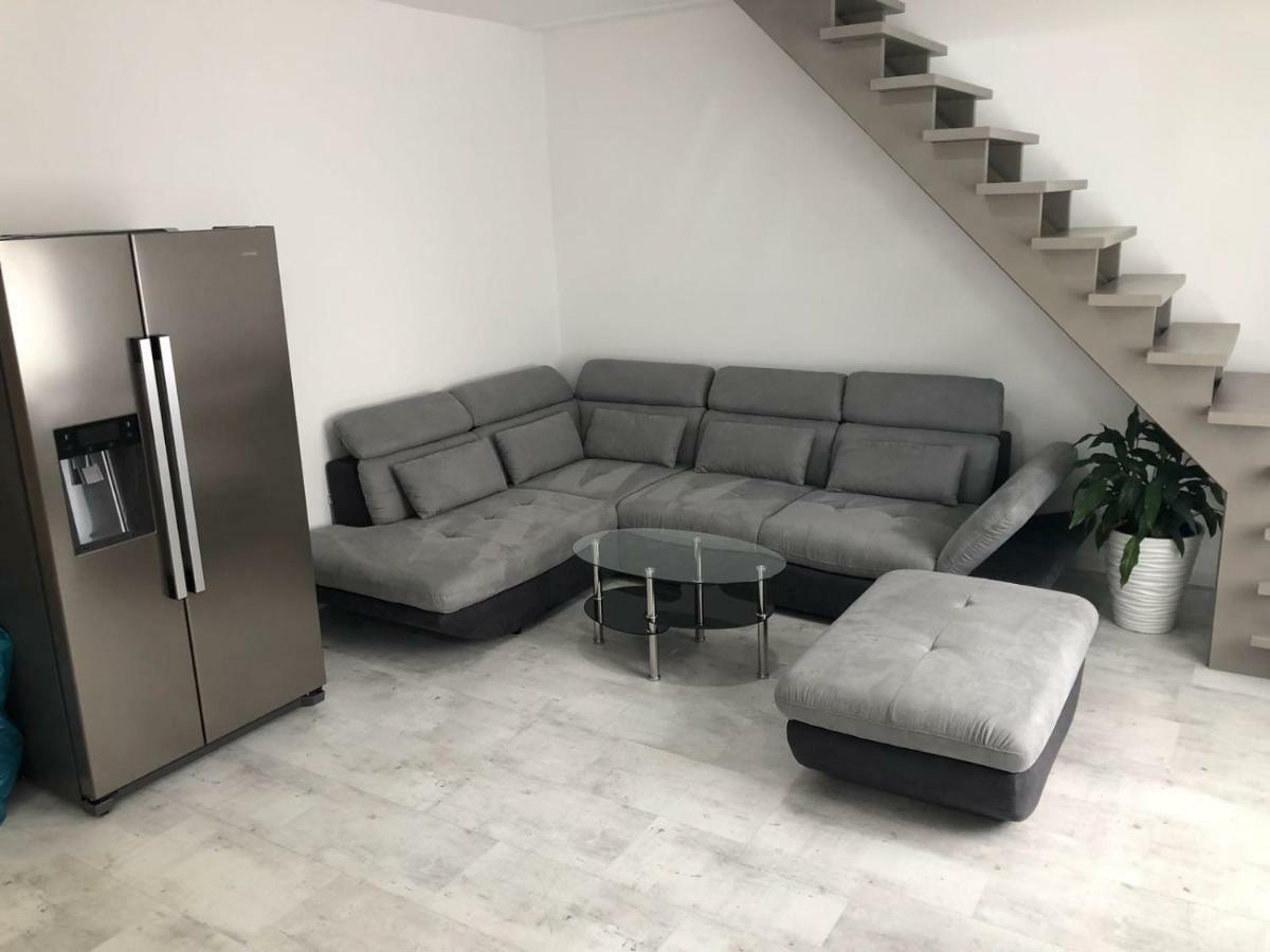 Luxusni Apartman Primo V Centru U Hotelu Thermal การ์โลวีวารี ภายนอก รูปภาพ
